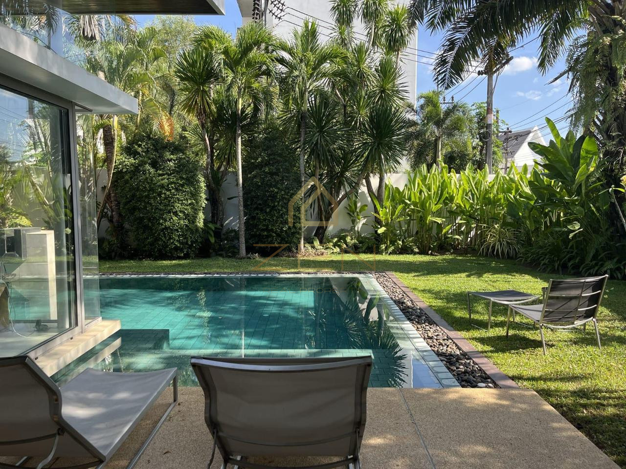 1737694428_5ef03dc6eefcc6f1e2cd_1737694428