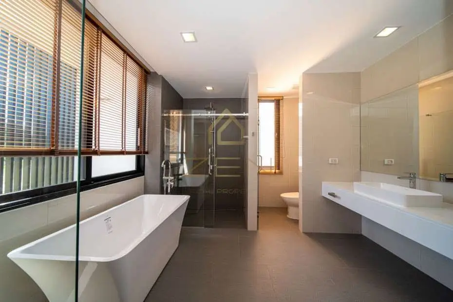 5ae8d5424p8dc497b21b07c3b545b7a7