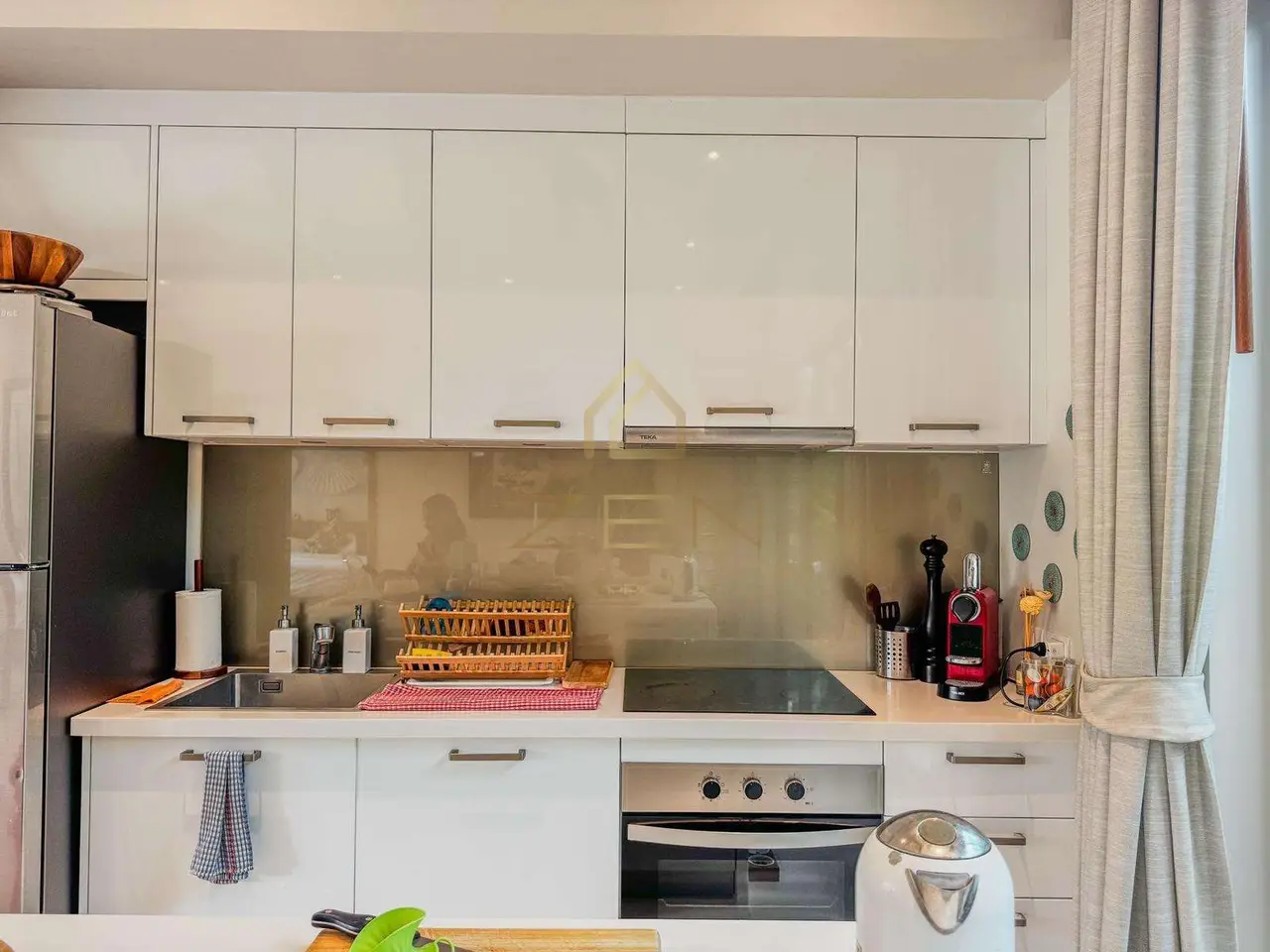 8b46d9d6-6664-4538-950e-e7d0f155c90a