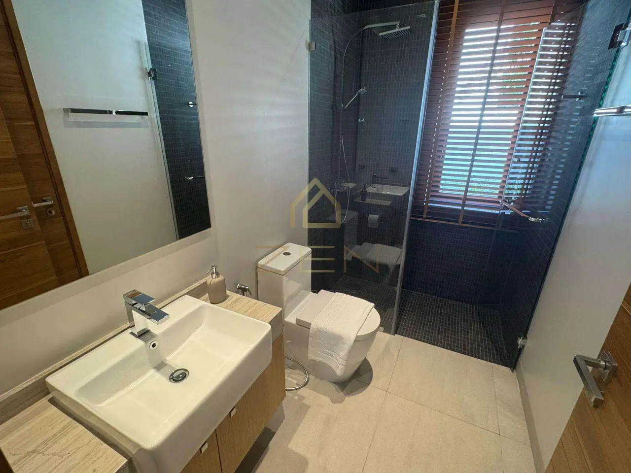 a3c0ef1c-1c25-4ec7-bdbf-f43c4f9411bf