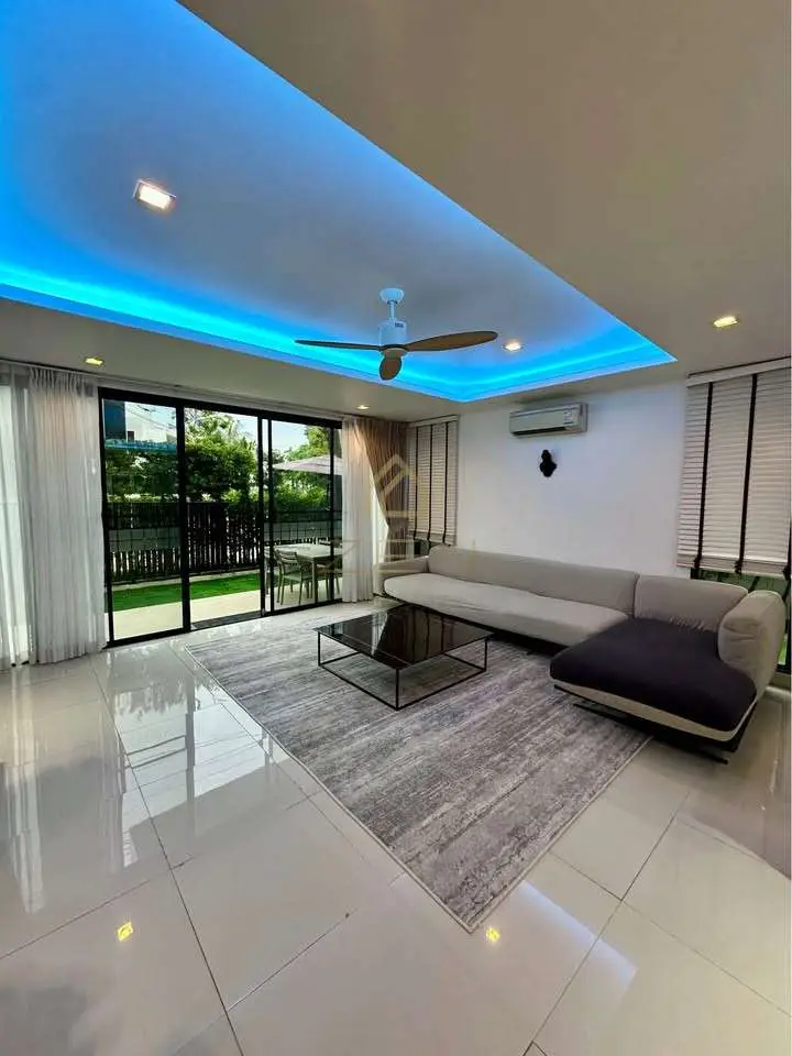 497676676_122150908868392712_5180543955254044655_n