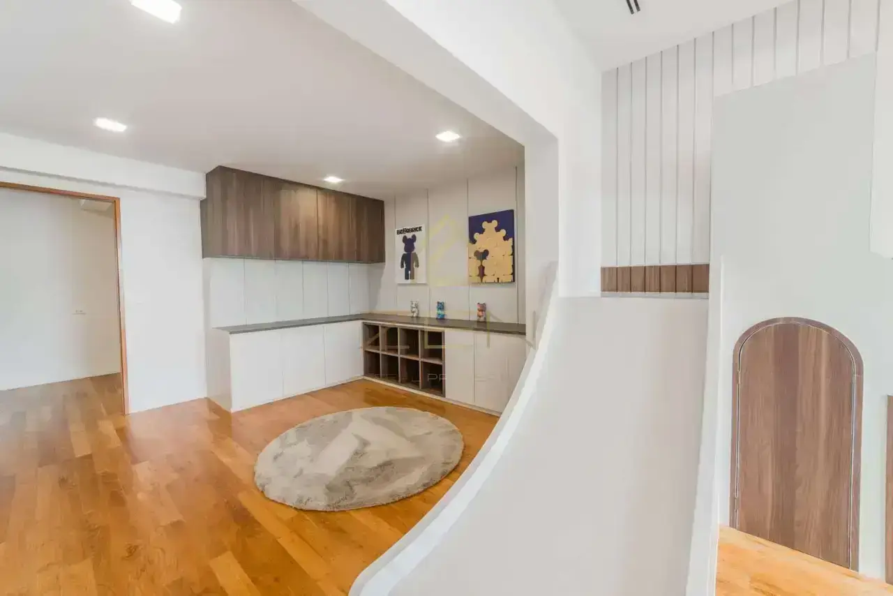 WhatsApp Image 2568-05-13 at 20.58.18 (1)