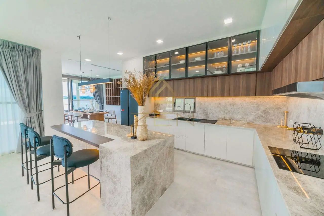 WhatsApp Image 2568-05-13 at 20.58.32