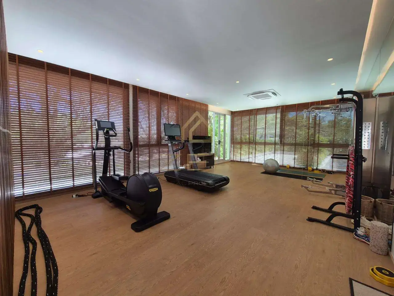 WhatsApp Image 2568-05-15 at 11.31.21 (1)