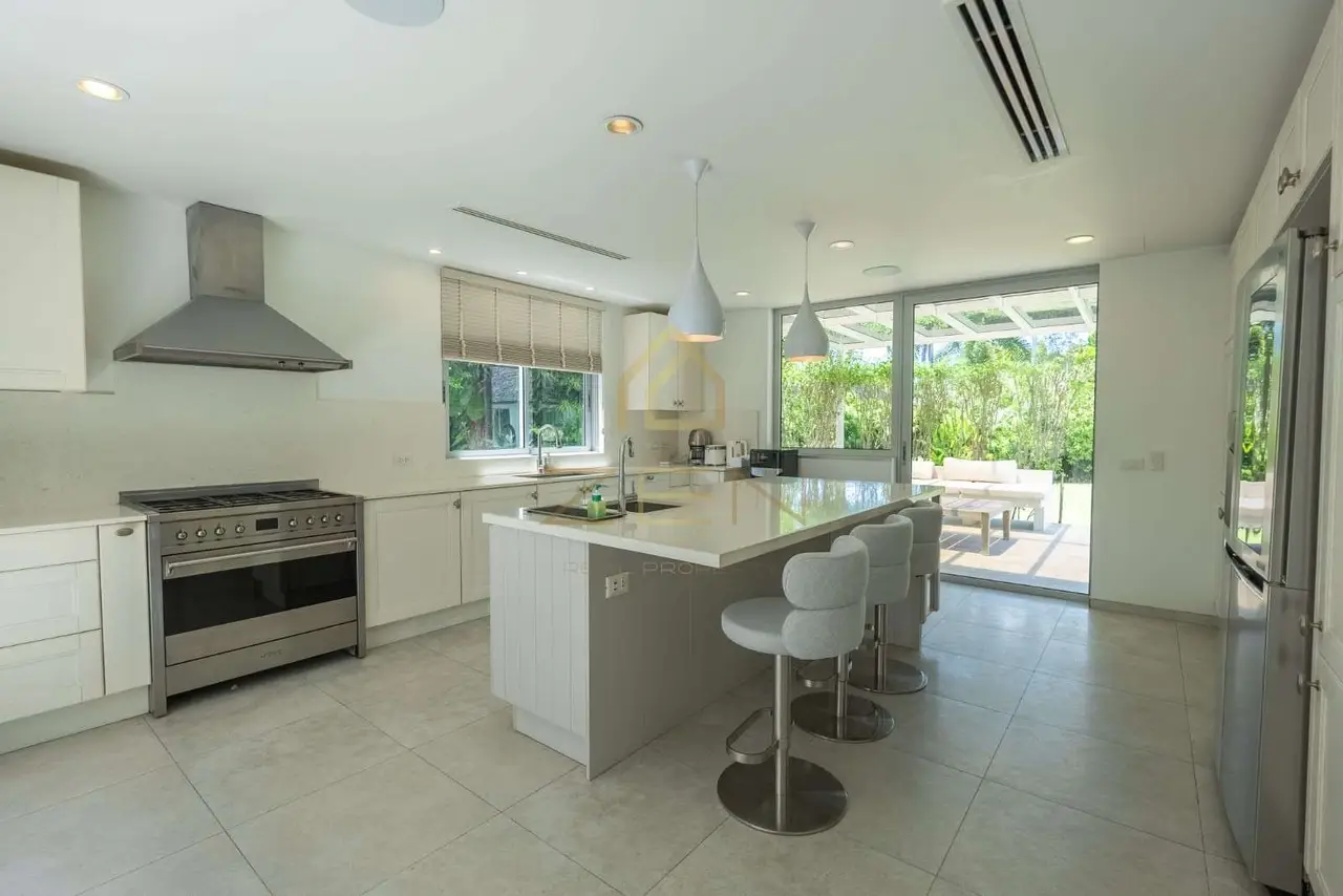 WhatsApp Image 2568-05-20 at 11.51.11 (2)