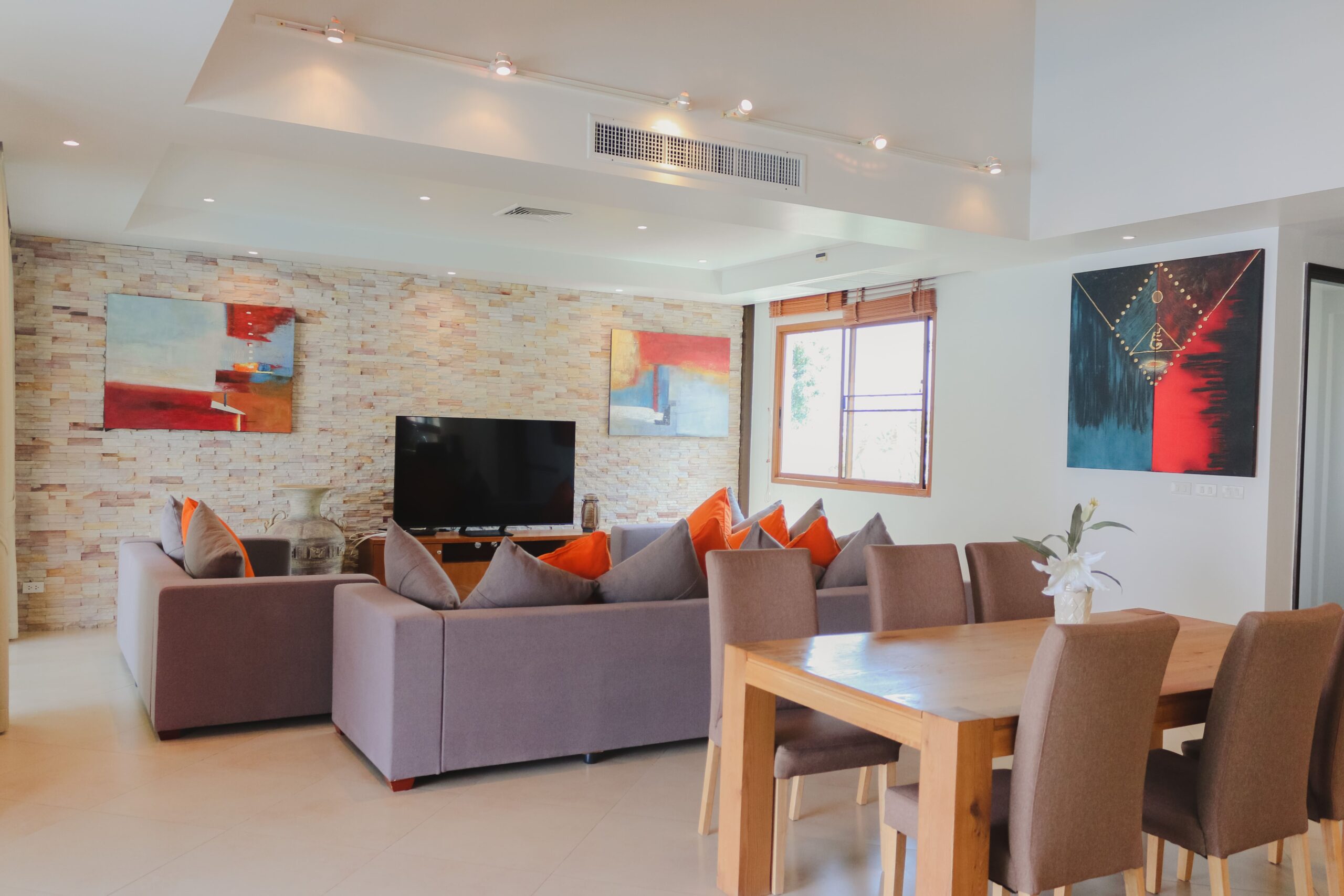 Living & Dining table