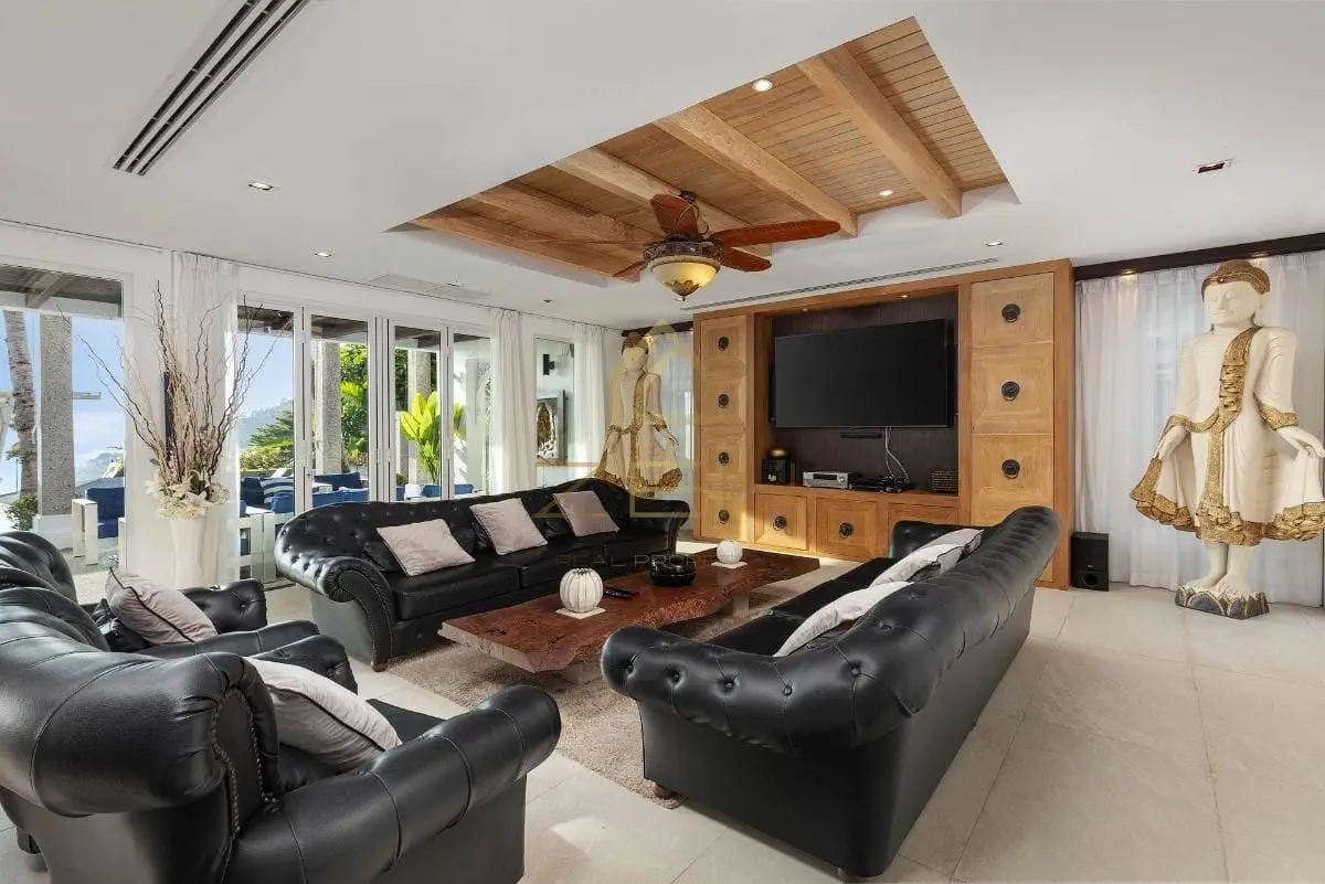 000069 living room looking out