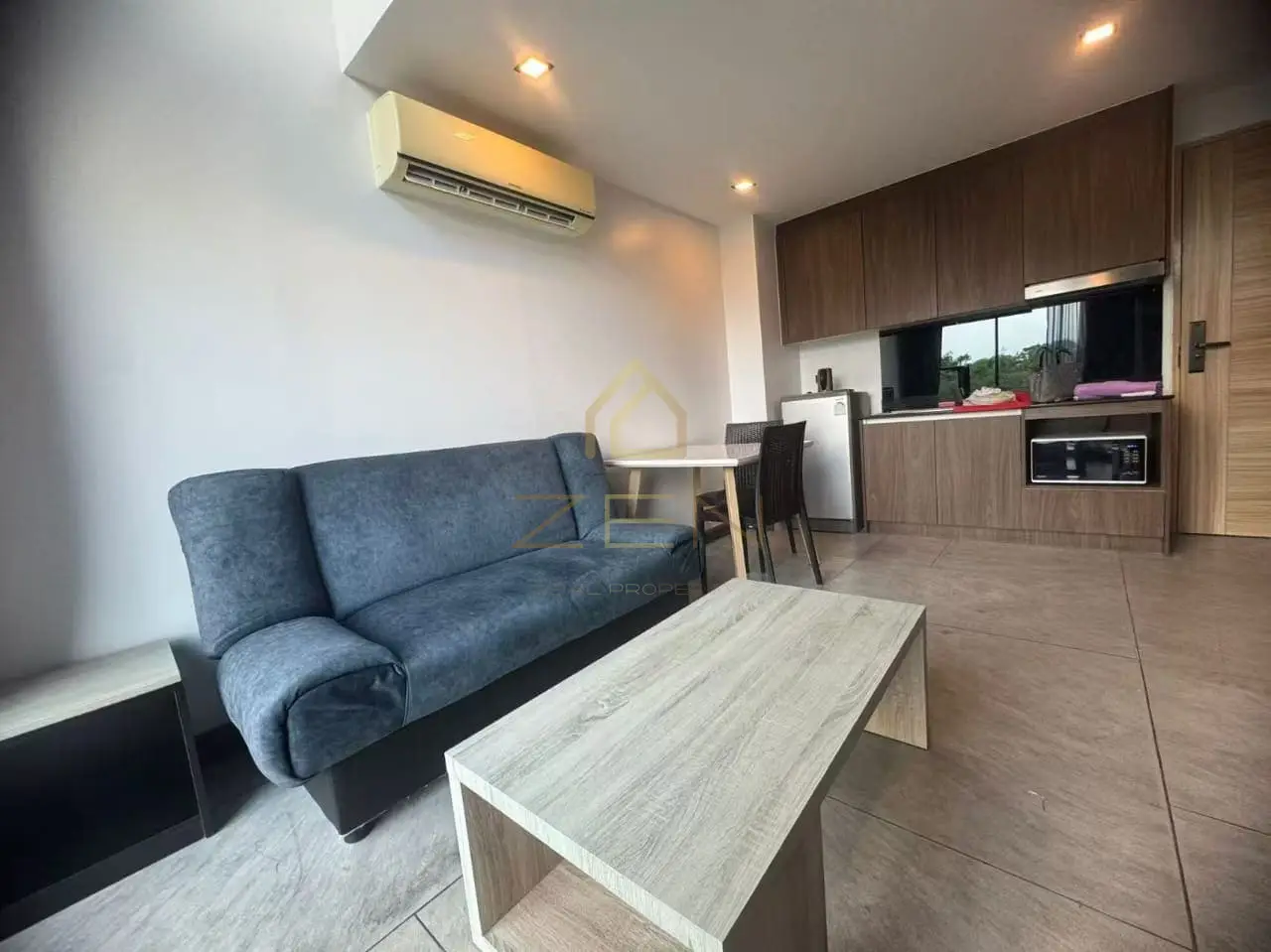 027e612b-f602-41be-9e77-4377665a4f25