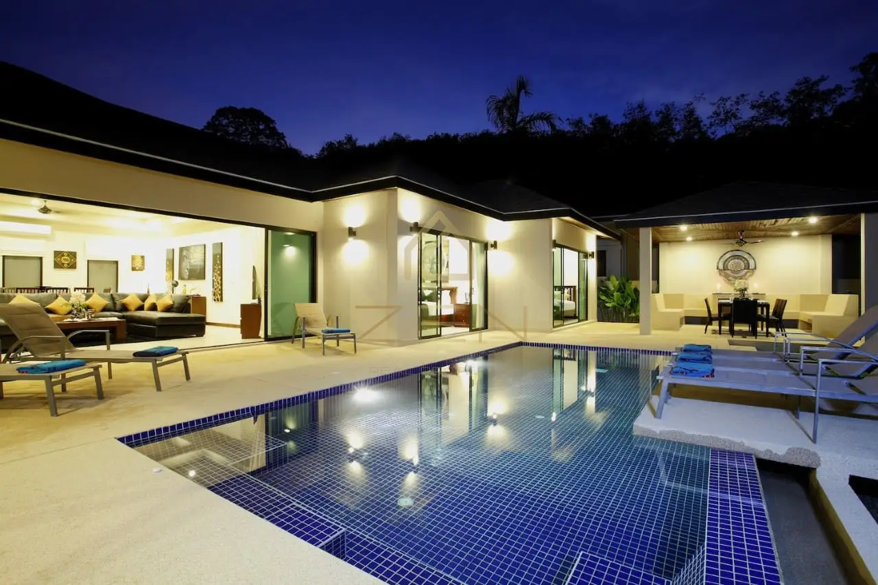 1a Pool and villa