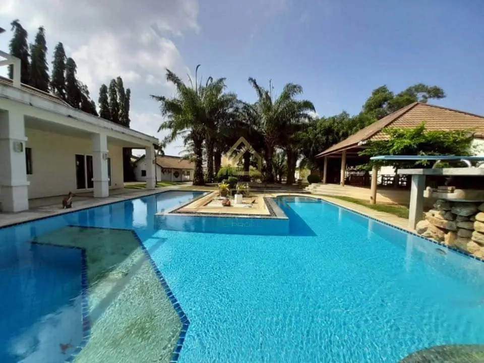 557574453_1513692959817528_4311247716080971792_n