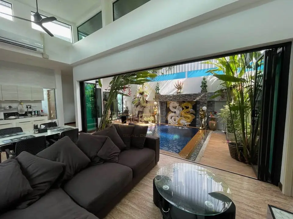 558294787_10161130662357581_471537630717592540_n