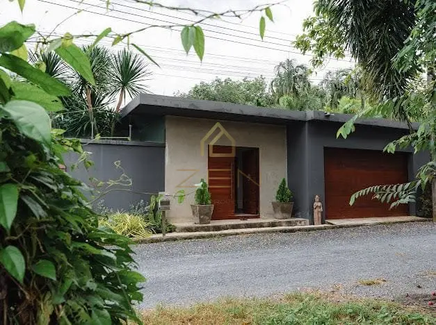 WhatsApp Image 2025-10-17 at 11.19.57 (1)