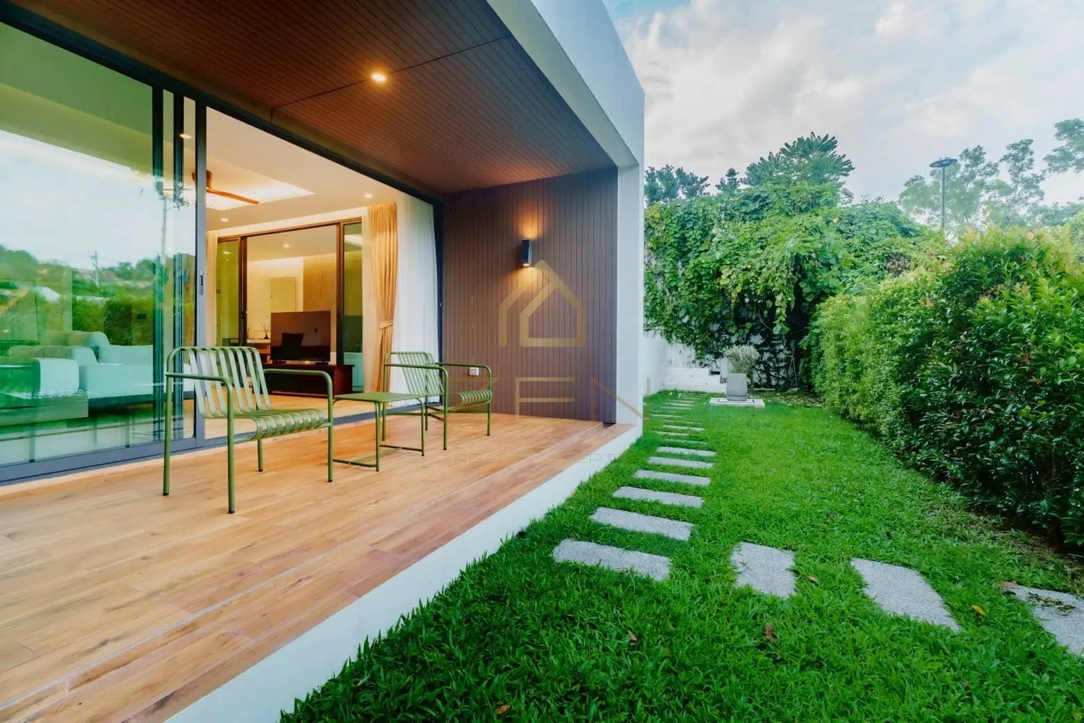 WhatsApp Image 2025-10-20 at 04.39.41 (2)