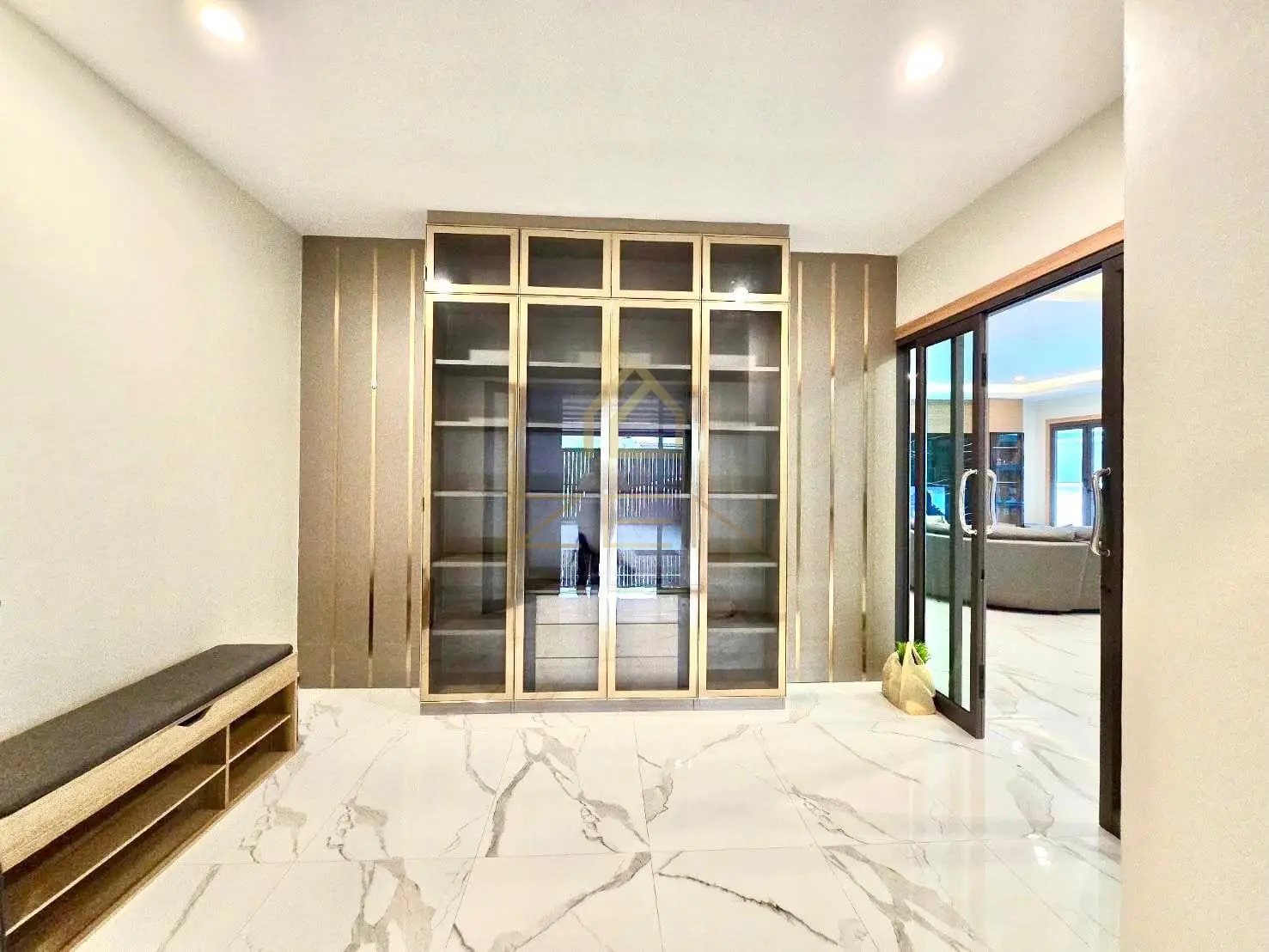 WhatsApp Image 2025-10-21 at 11.17.36 (2)