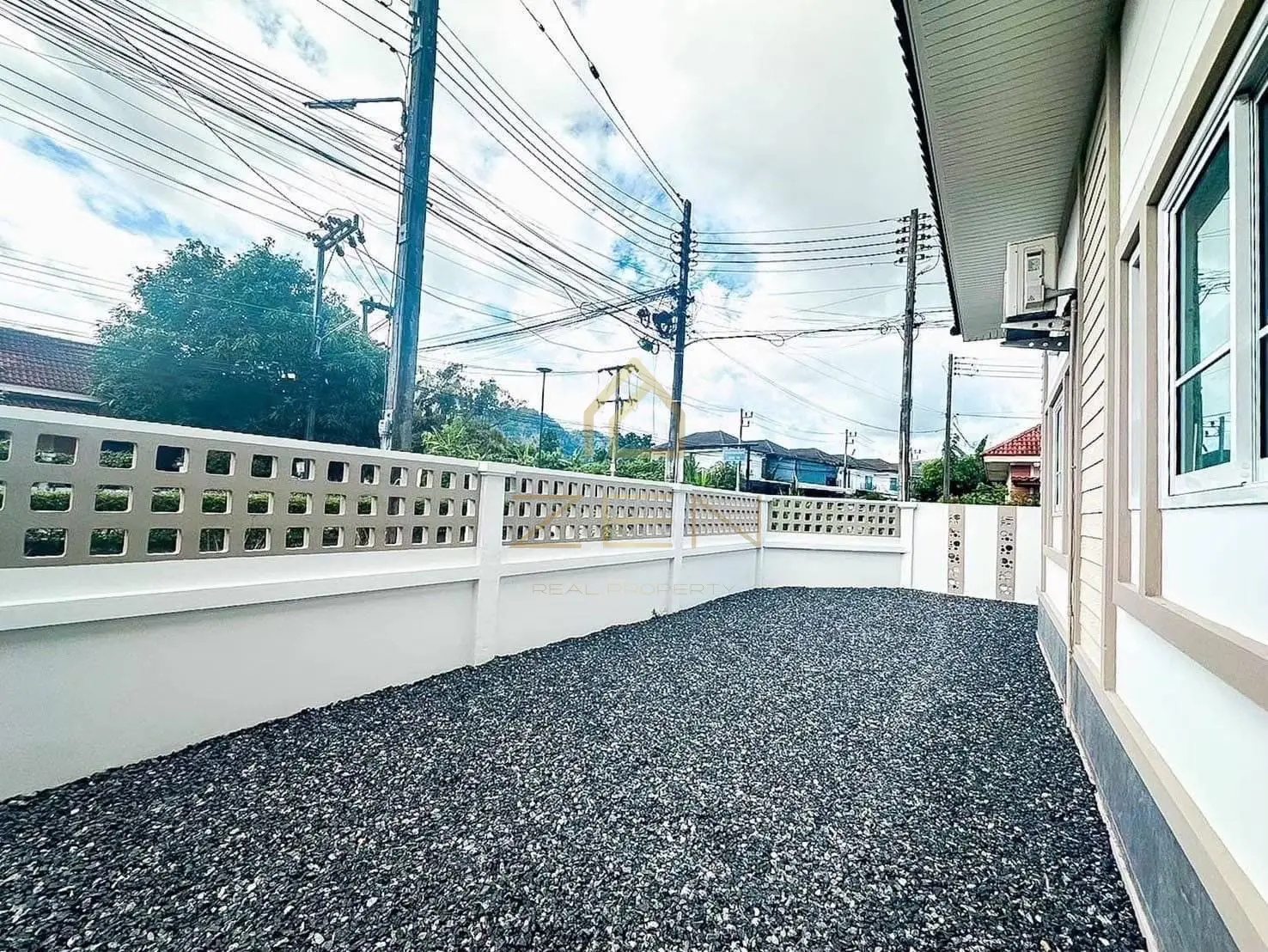 WhatsApp Image 2025-10-24 at 09.58.26 (2)