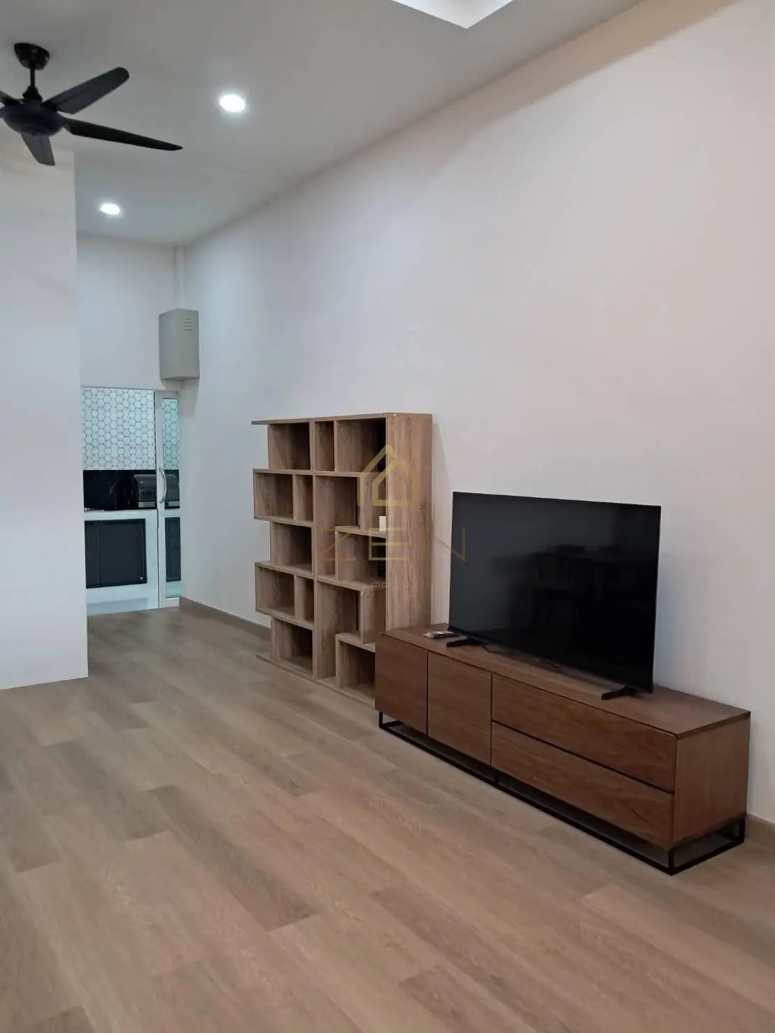 WhatsApp Image 2025-10-24 at 09.58.40 (1)