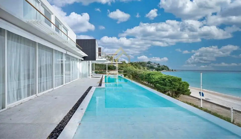 573589131_797267773358230_4439484772188793630_n