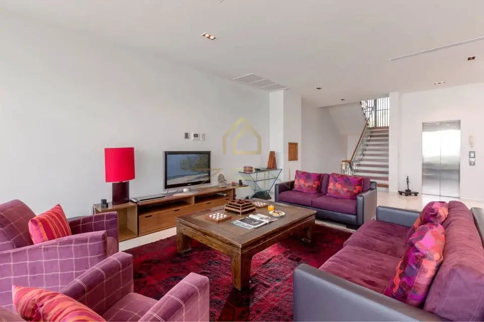 574290897_845226218434190_6274939163241621168_n