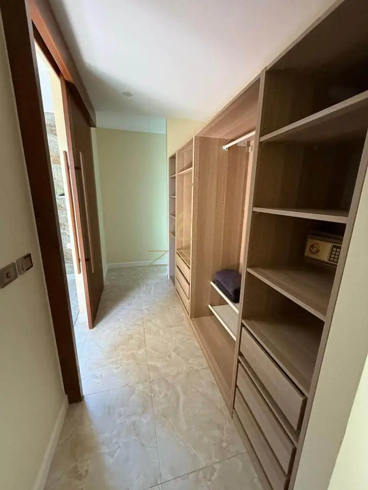 584529592_2025270811593190_293382402529248129_n