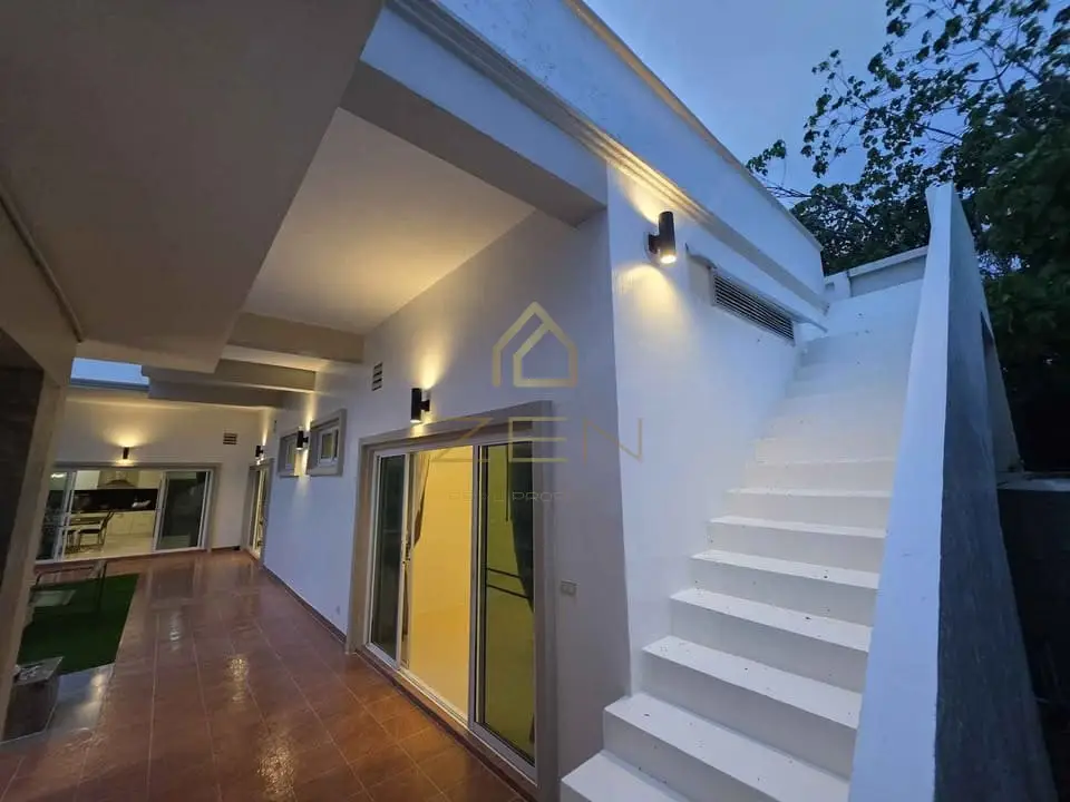 589561521_10163297286363006_8577827735366347490_n