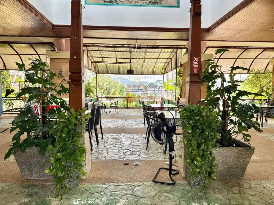 589933651_2303989520103134_5500310204992276585_n