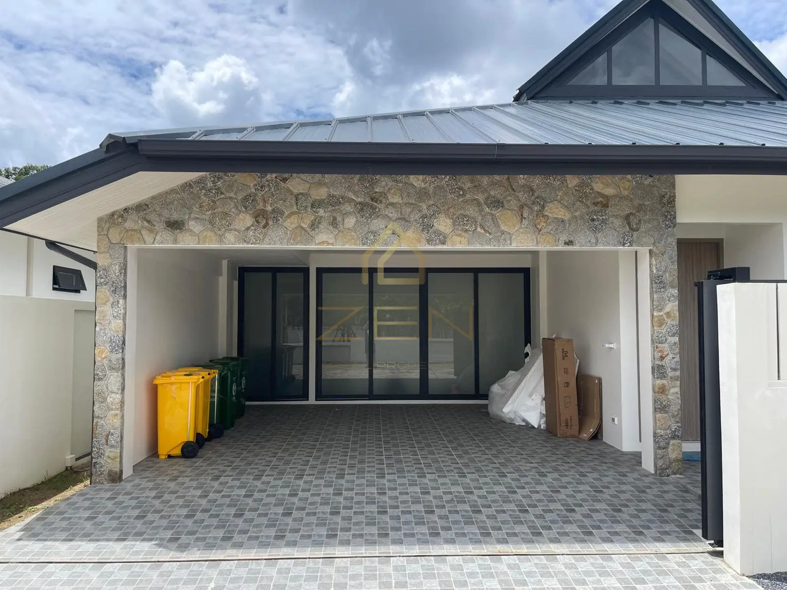 WhatsApp Image 2025-11-10 at 08.01.19 (1)