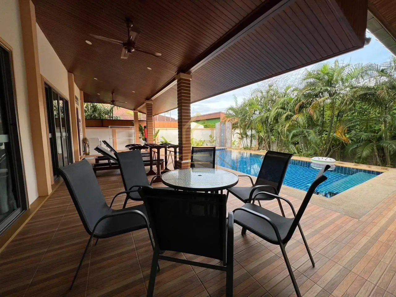 a0de05b0-2f9b-4e7a-a7df-1b4f18f4caf3