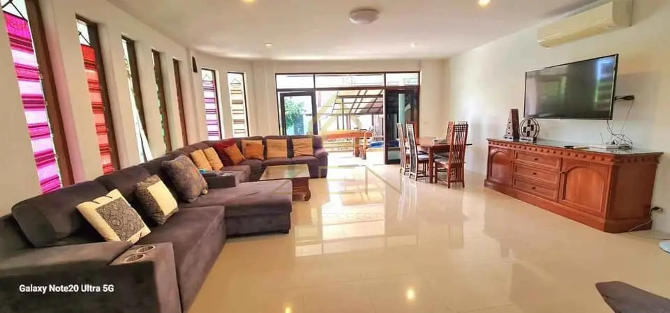 492222003_2196088507510936_835982538871500574_n