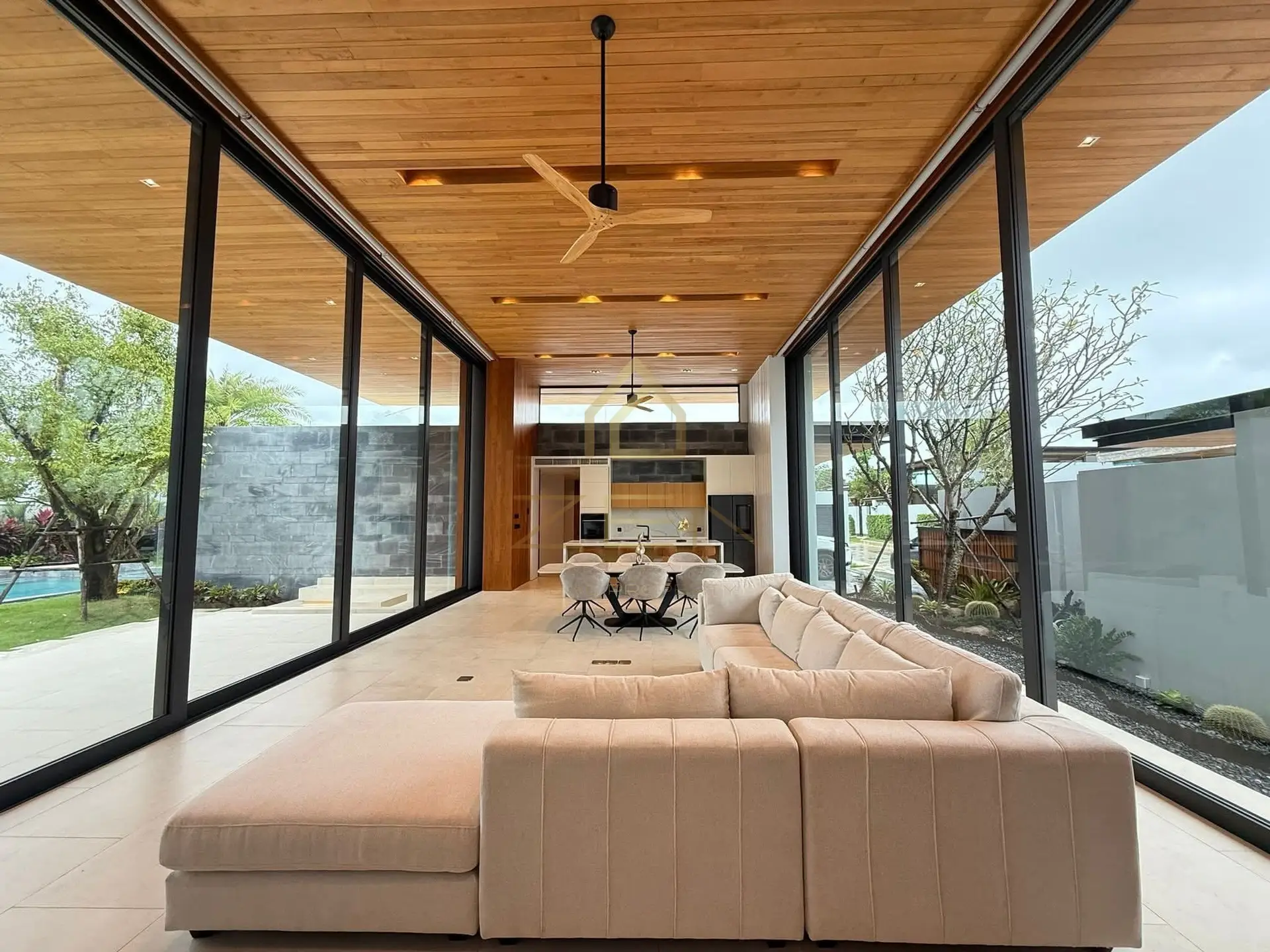 564022008_122133928298921028_5871727671668157443_n