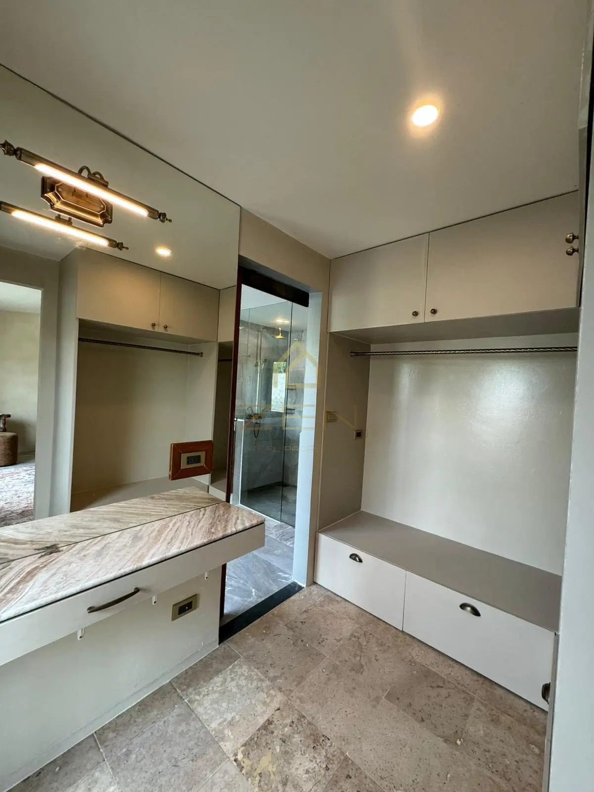 585030674_1232552132264391_5376520329995319560_n