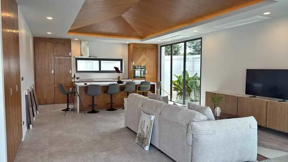 593289231_10240737467471300_8191490232905611611_n