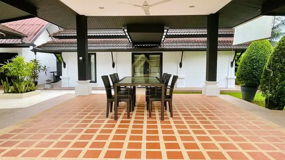 594443085_10163382979205340_8479937044897420689_n