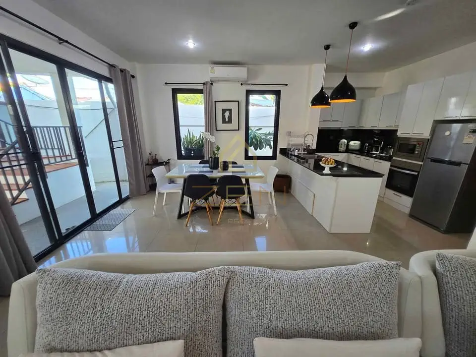 597855023_10163170537044160_8945629744476445035_n