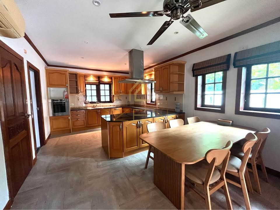 604893369_25609341672062544_1418669471642079795_n