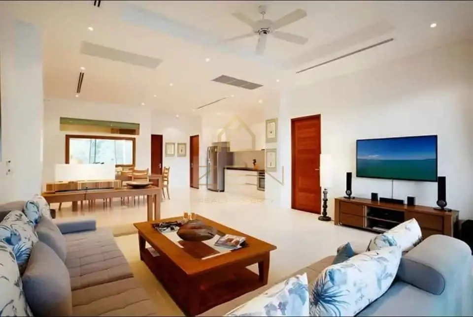 605439699_10214905105938286_6084968030482651794_n