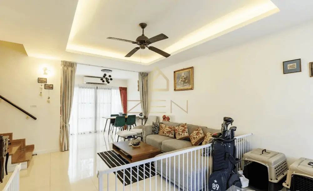 Screen Shot 2025-12-12 at 12.17.00