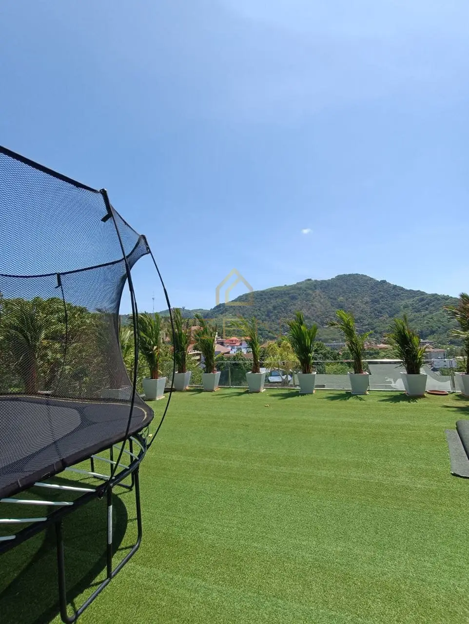 WhatsApp Image 2025-12-08 at 14.04.24 (1)