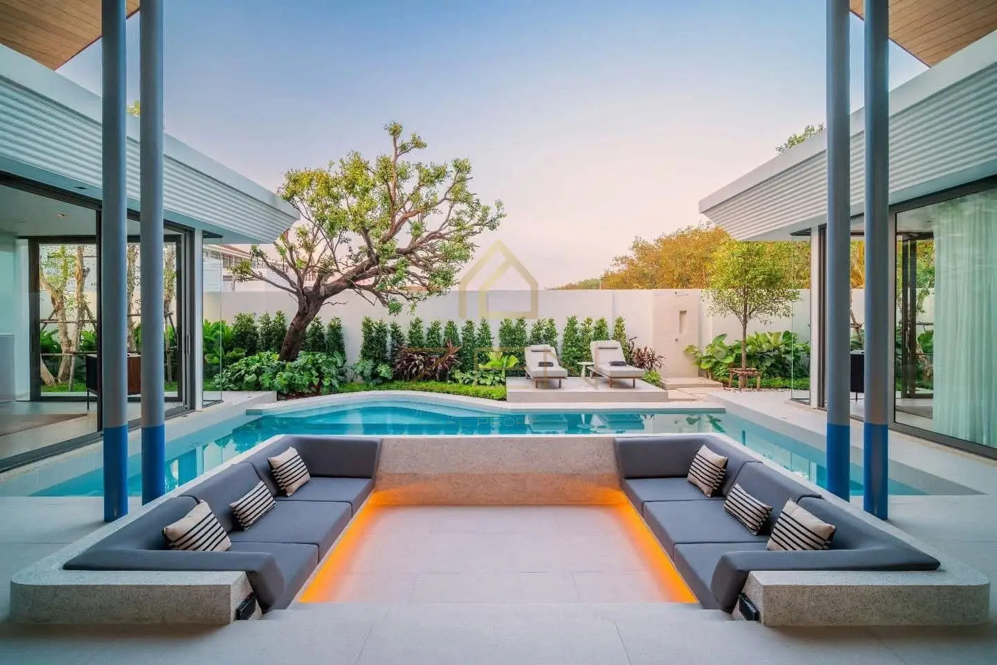 WhatsApp Image 2025-12-08 at 15.10.05 (2)