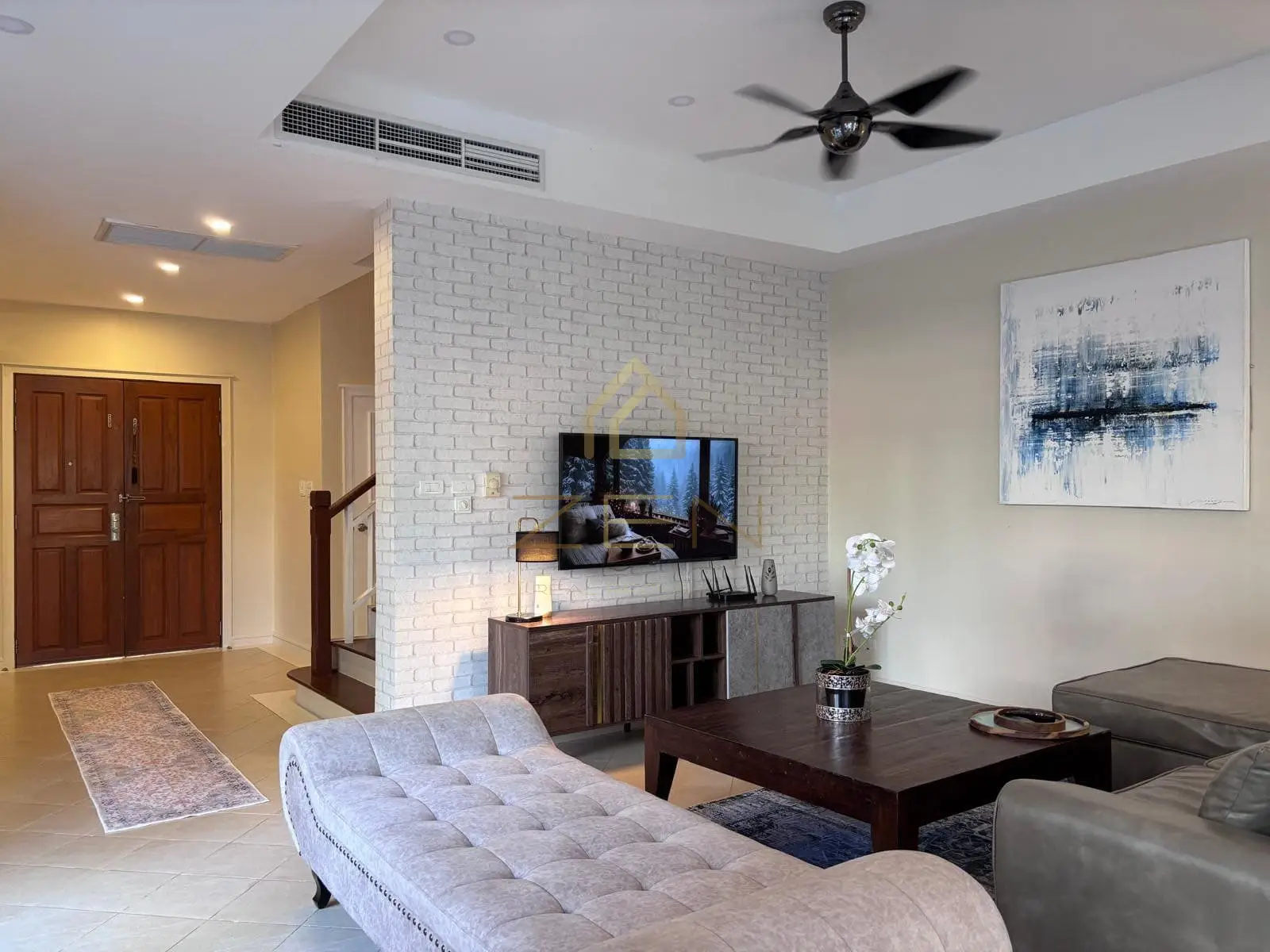 605446000_1573778506989222_941725704741487434_n