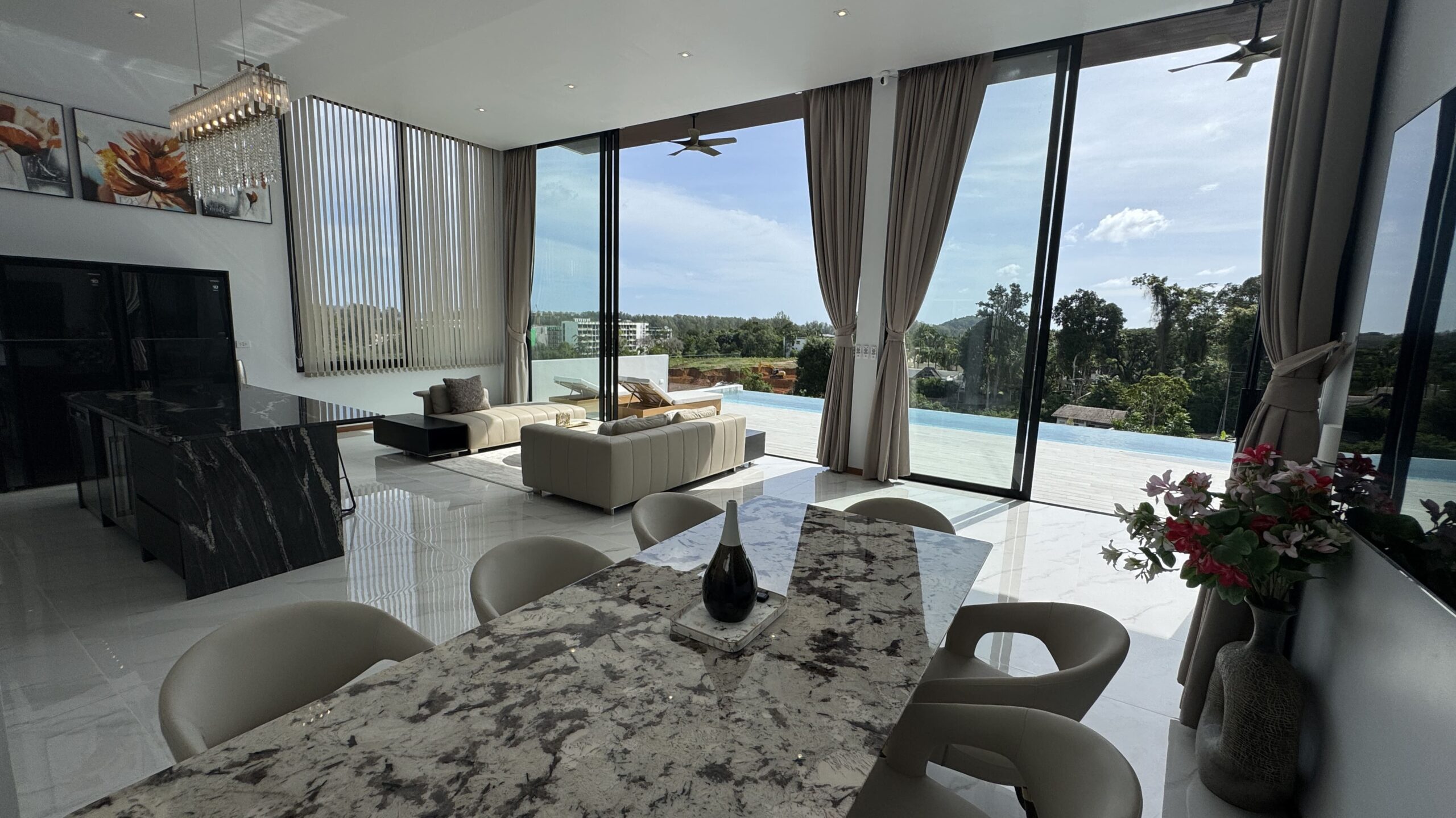 Living Room and Terrace_5815