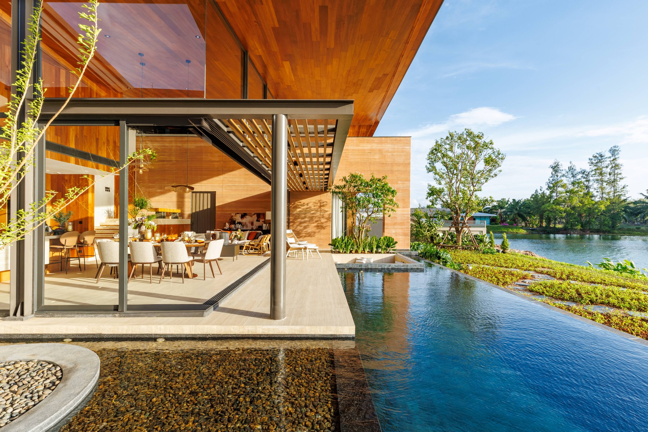 01_Hero shot (1)low-res