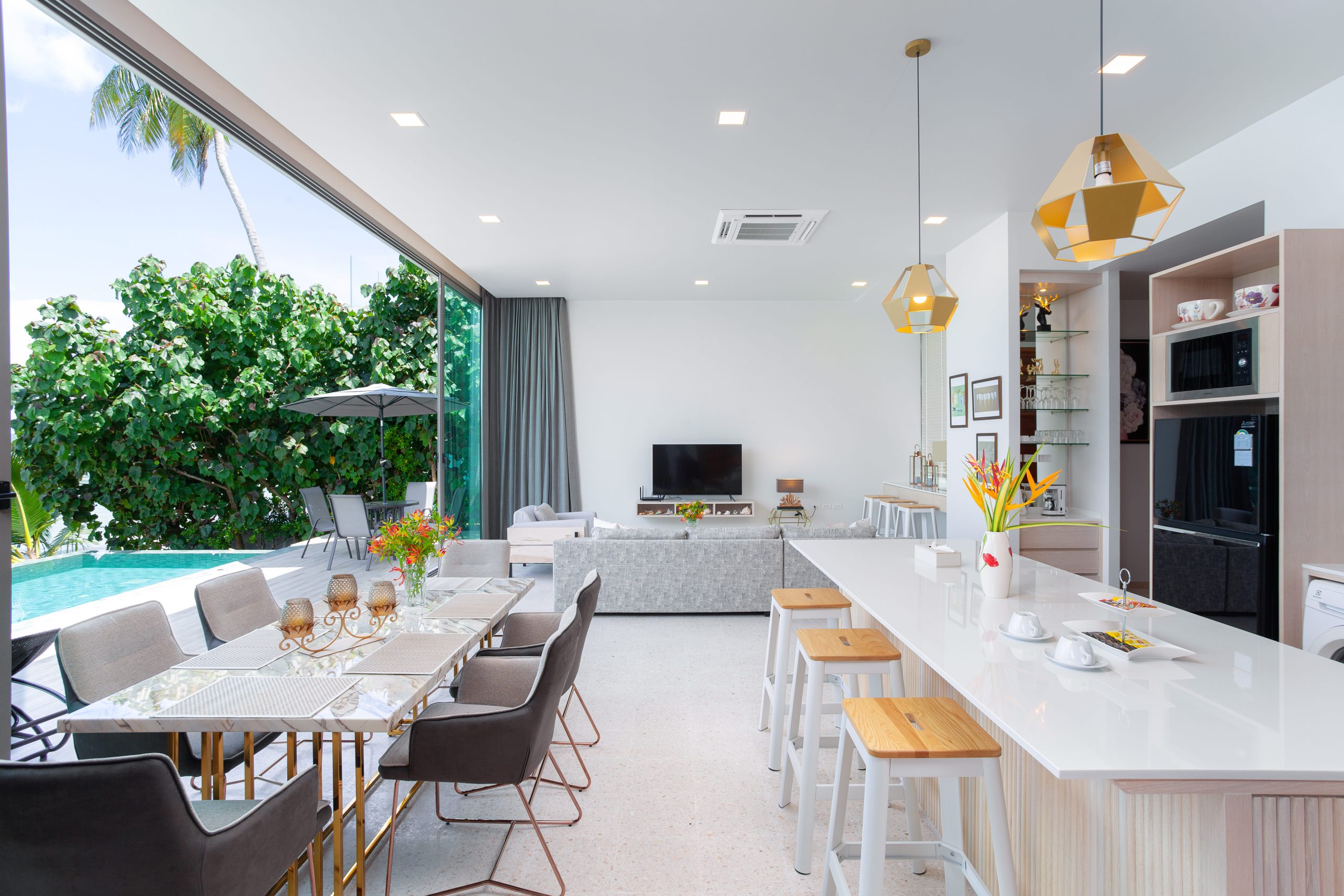 03_3-Bedroom Signature Beachfront Pool Villa