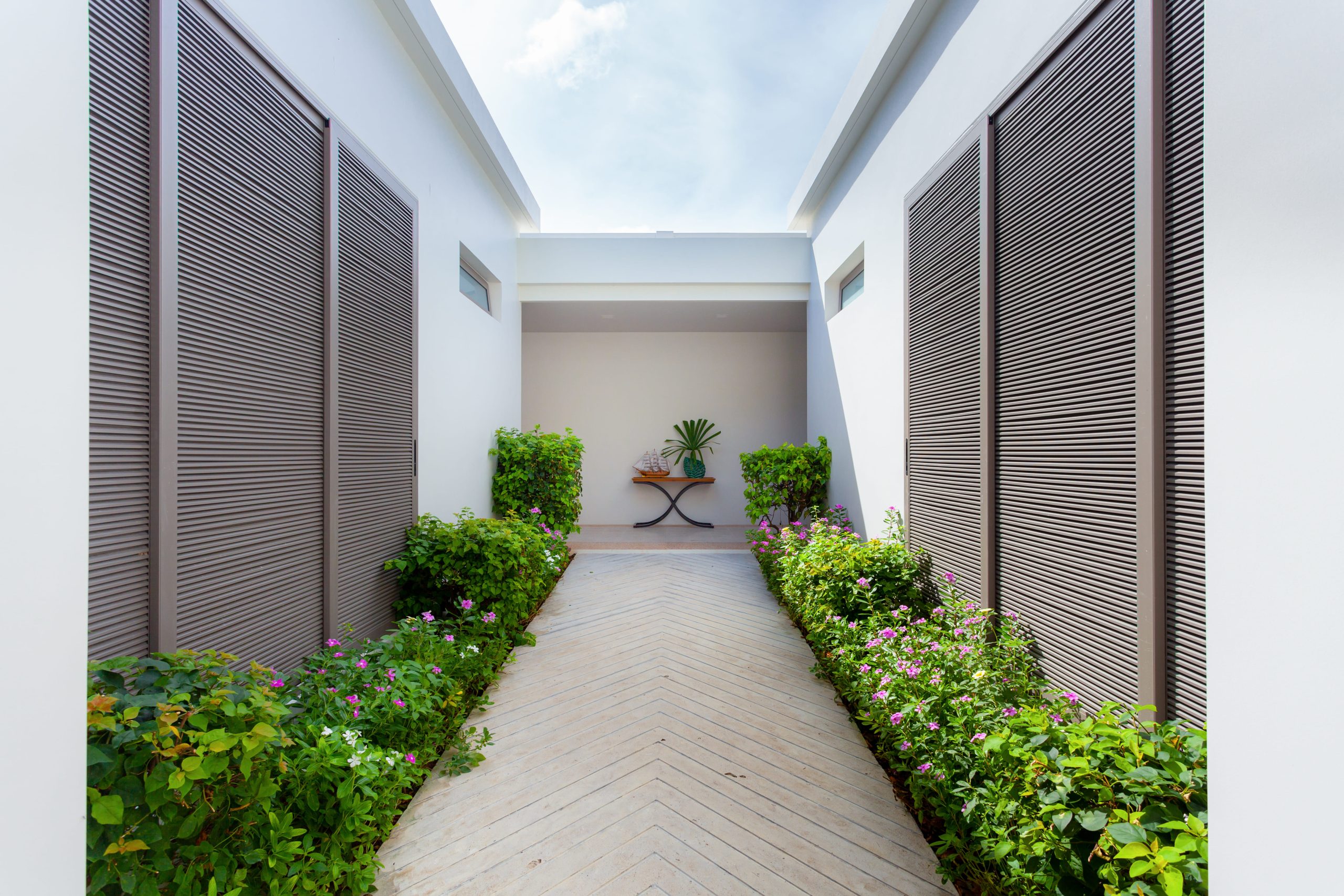 06_3-Bedroom Signature Beachfront Pool Villa