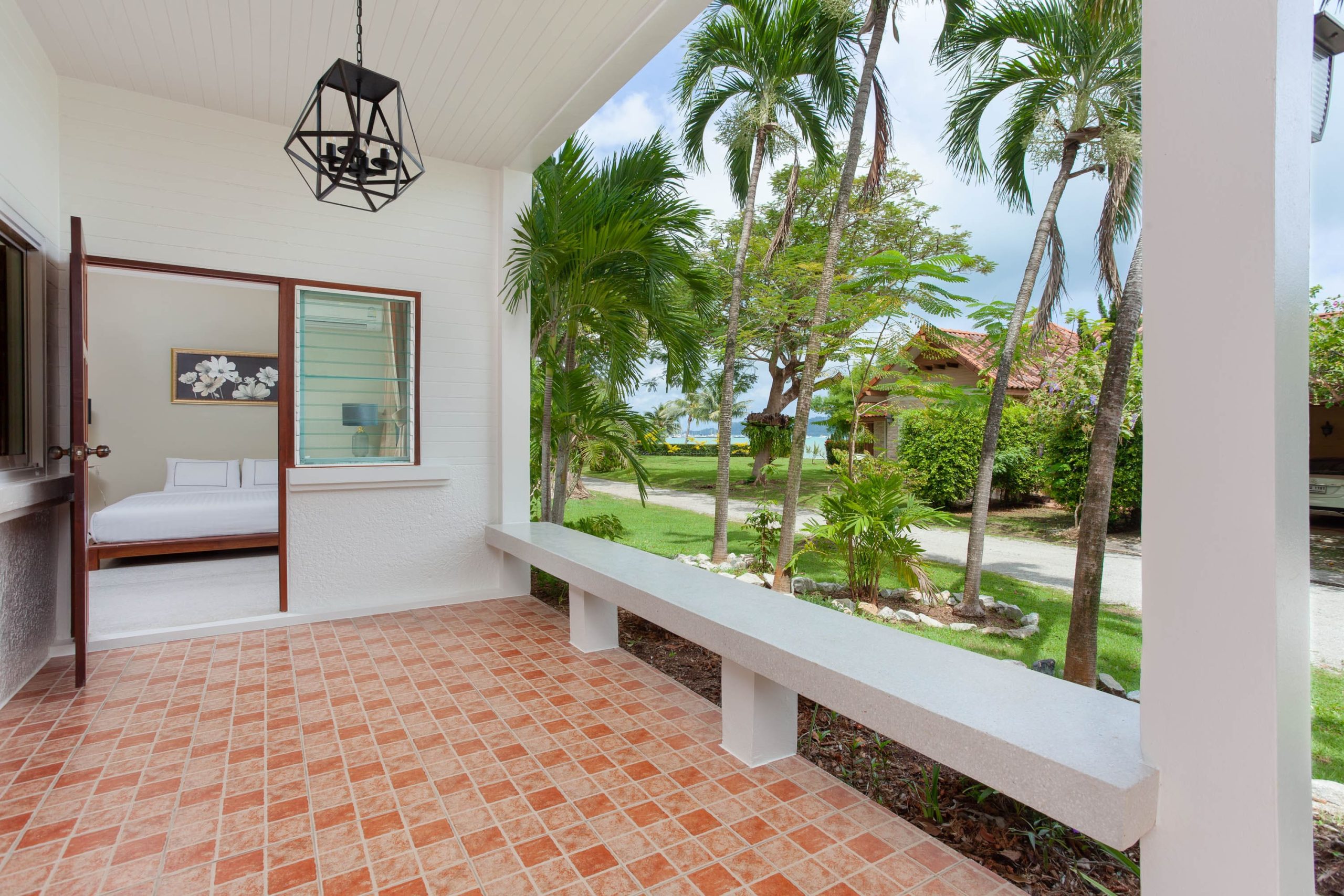 06_4-Bedroom Villa with Partial Seaview