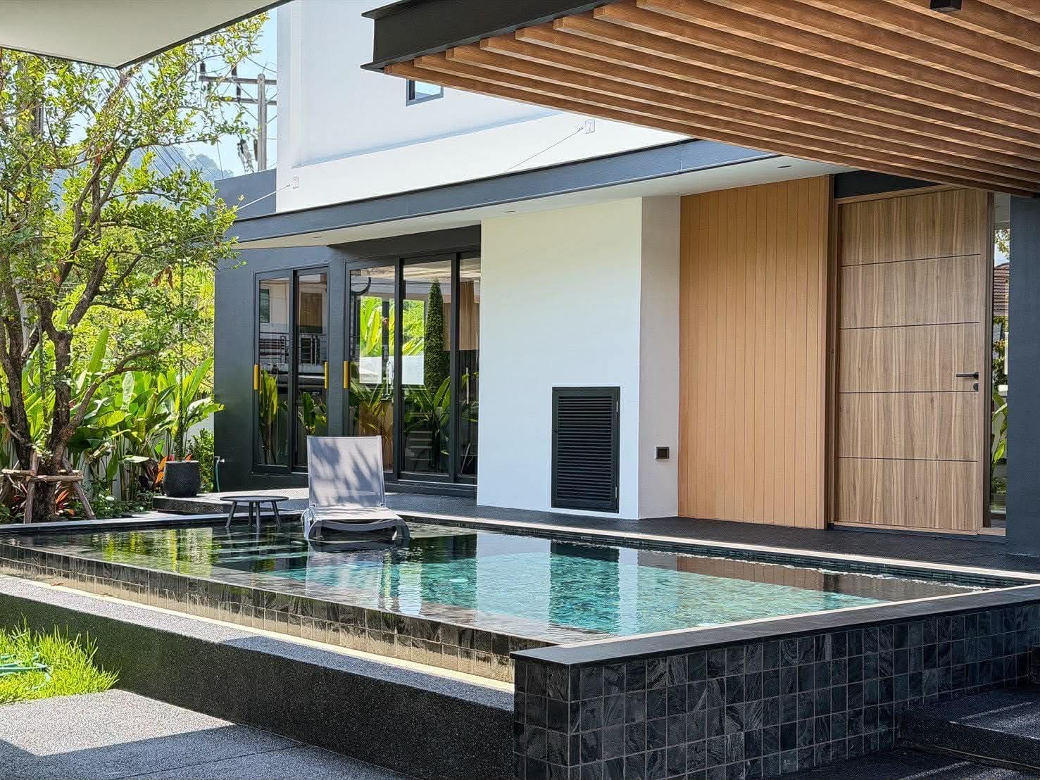 665213079_2401920236919096_1720703152190206301_n