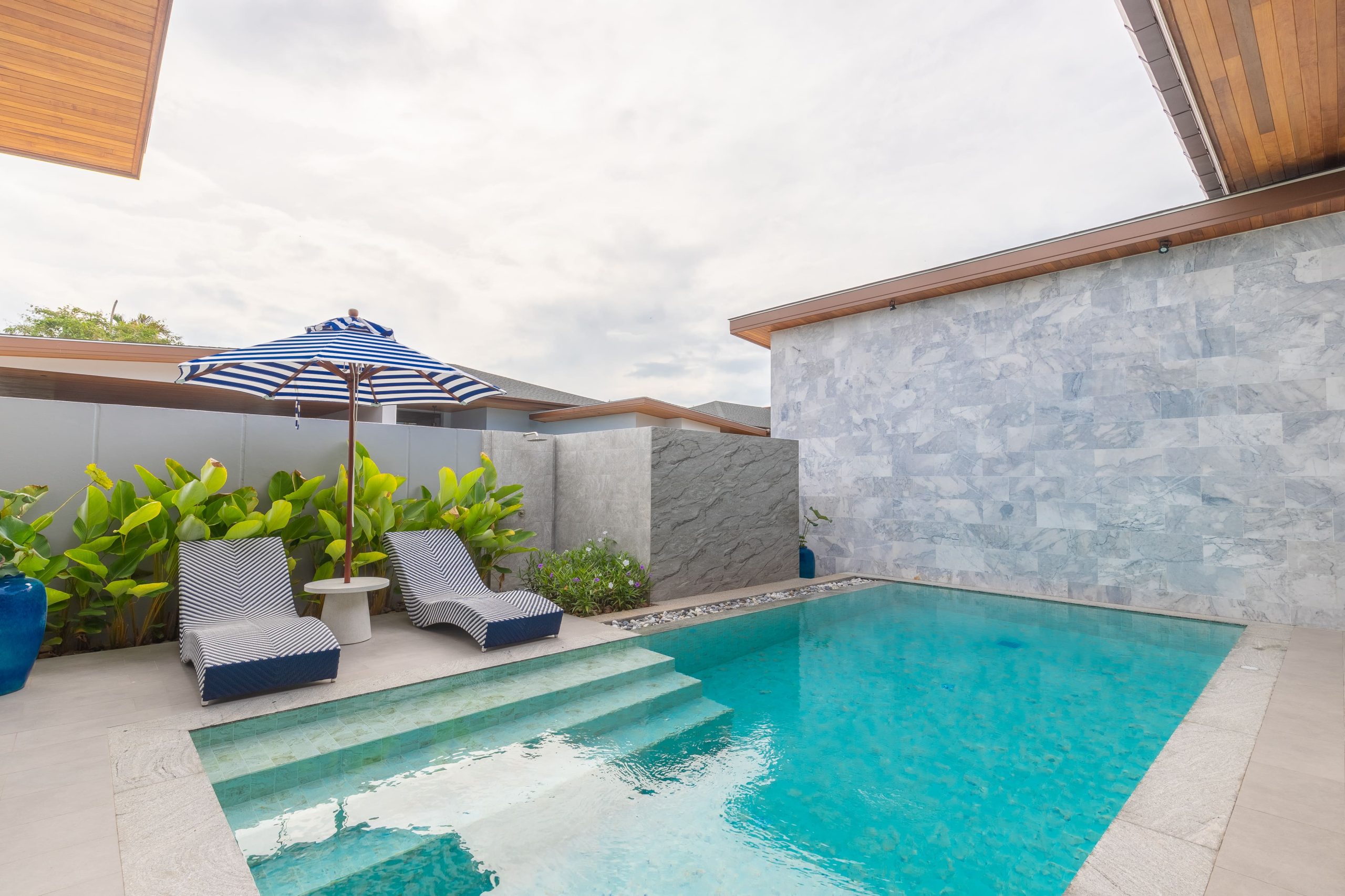 Villa F-2 Swimming pool