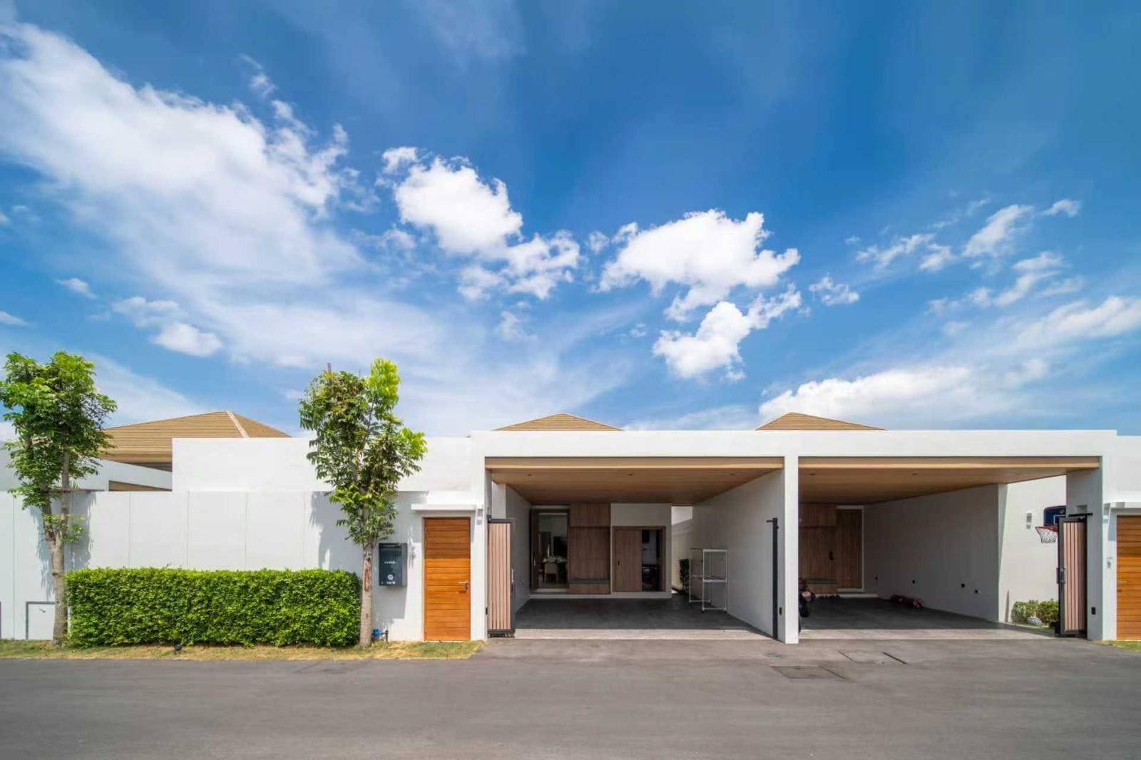 WhatsApp Image 2026-04-10 at 09.27.21 (1)