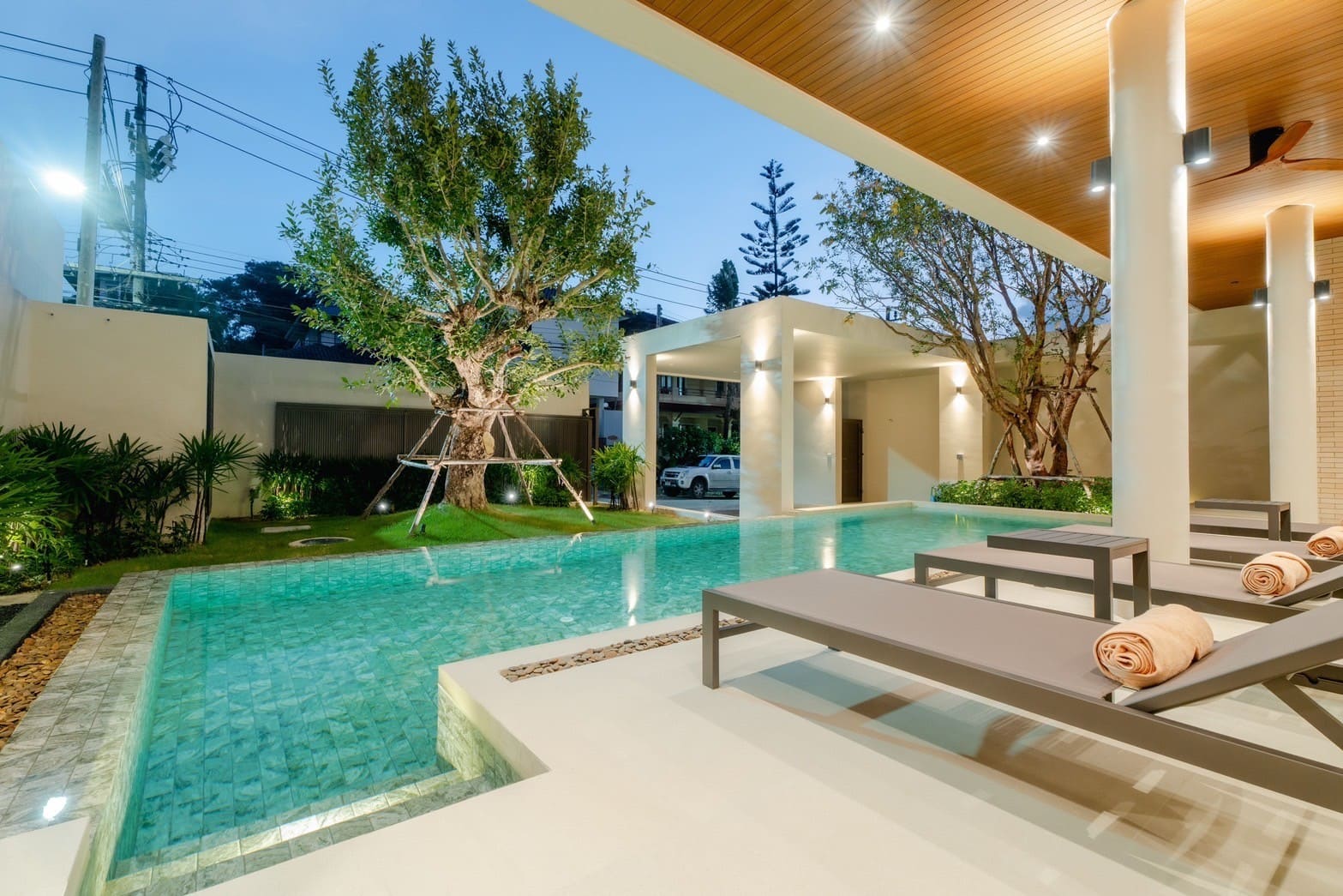 Outdoor and swimming pool (12)