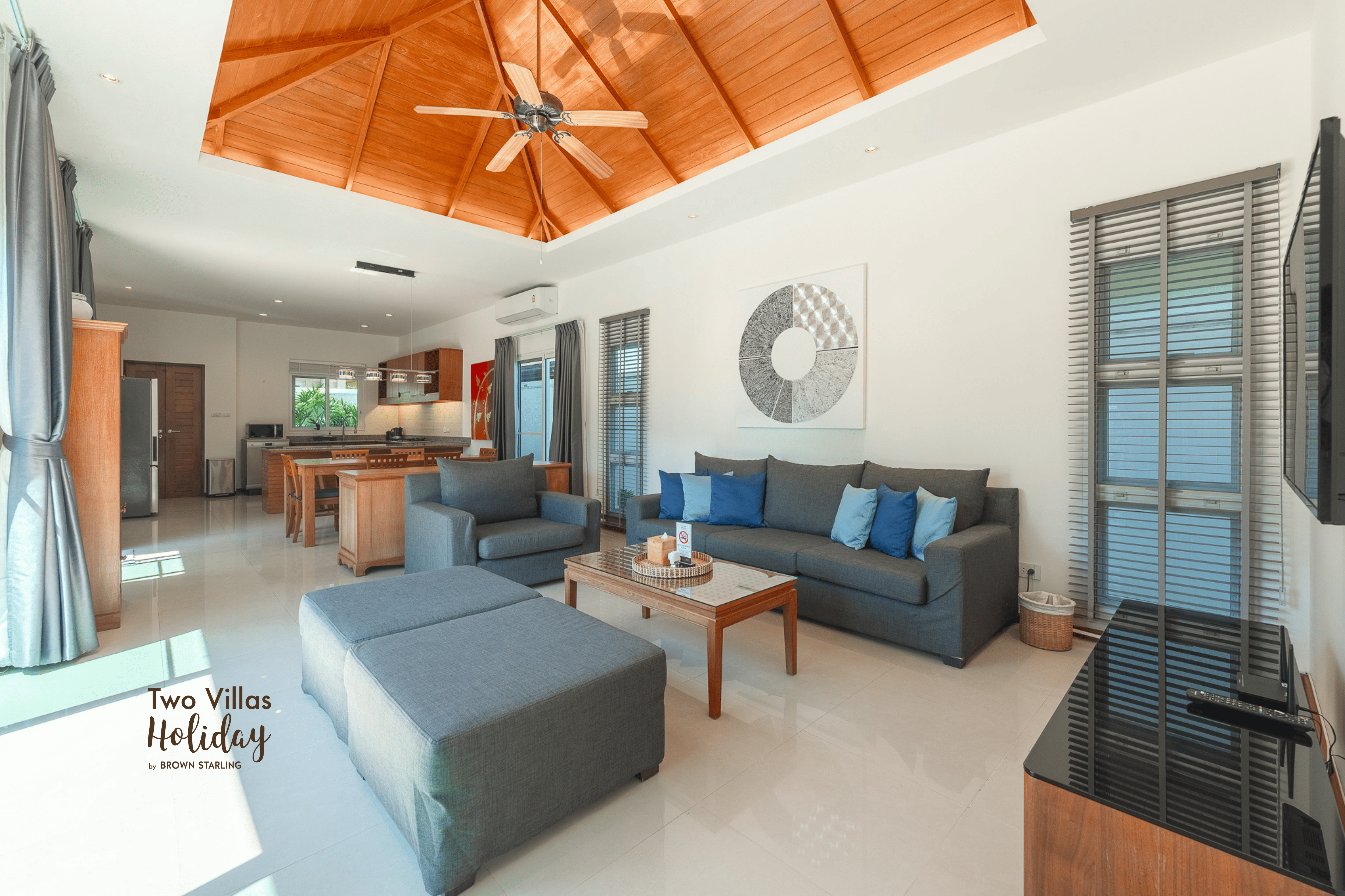 Living room (2)