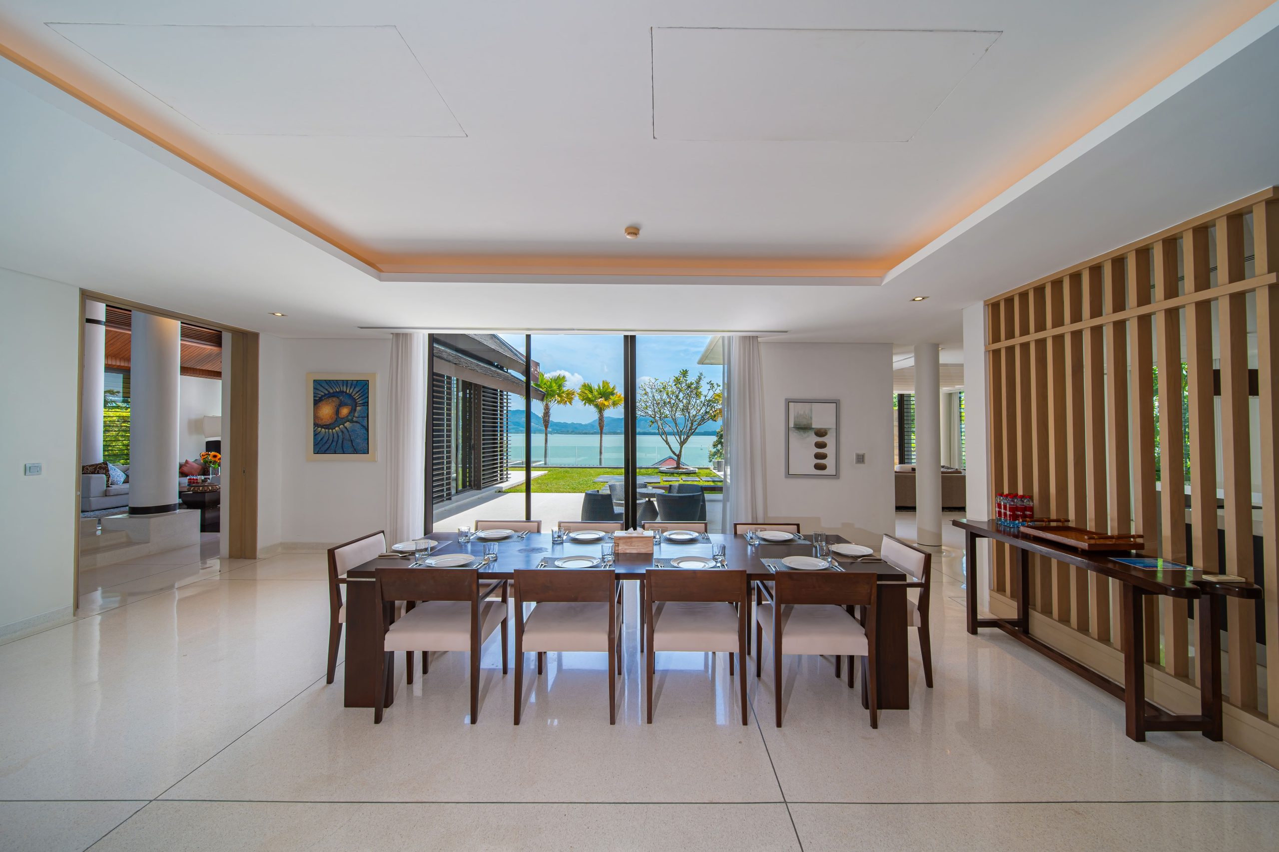 4-dining -1